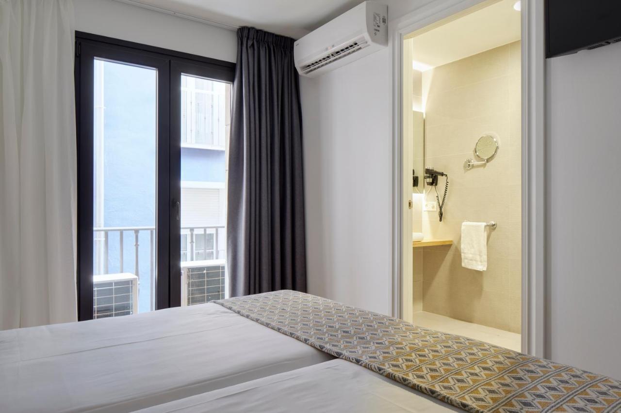 Hostal Arriazu Pamplona Bagian luar foto