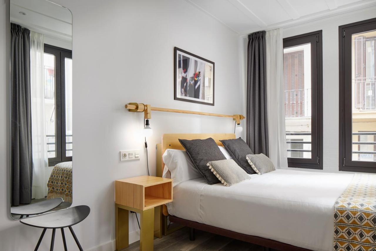 Hostal Arriazu Pamplona Bagian luar foto