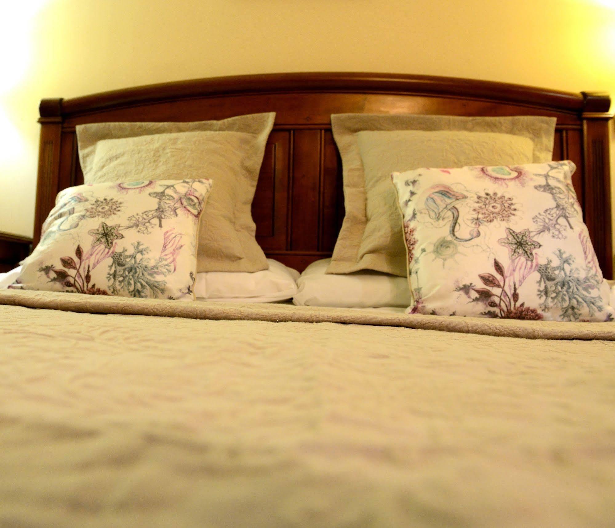 Hostal Arriazu Pamplona Bagian luar foto