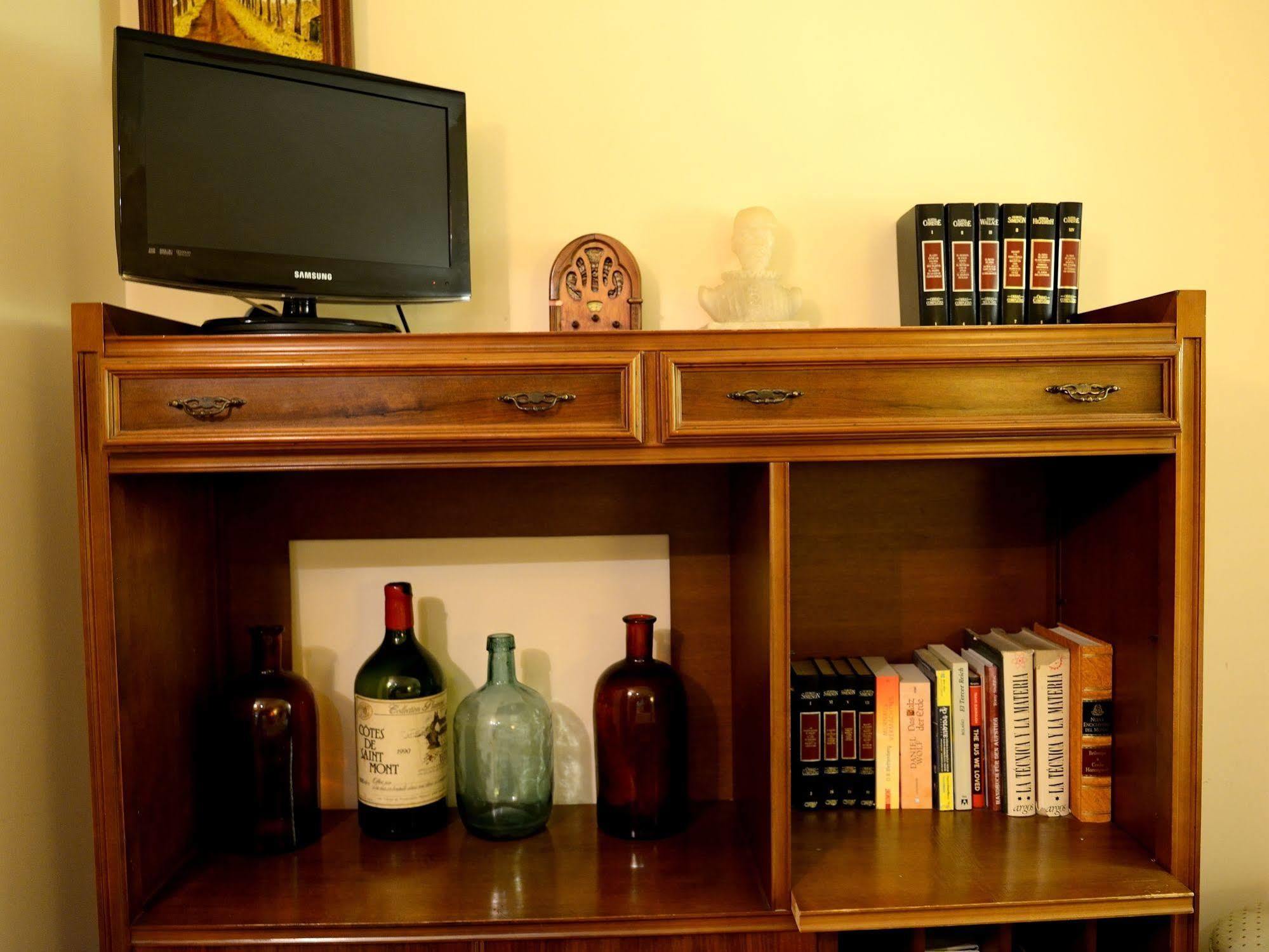Hostal Arriazu Pamplona Bagian luar foto